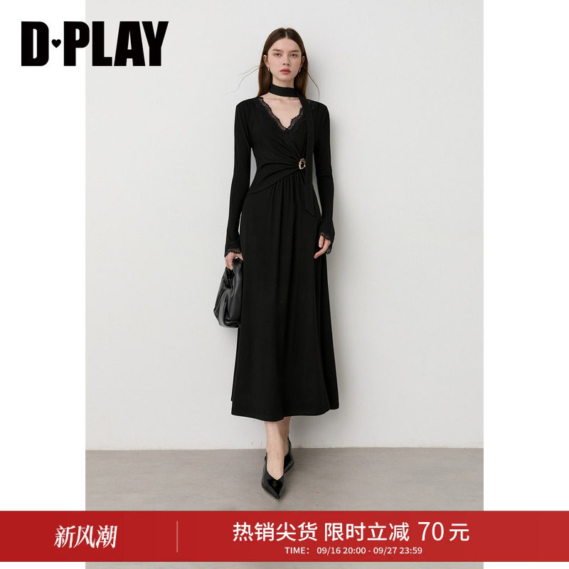 DPLAY黑色连衣裙女蕾丝V领扭结金属扣收腰垂感修身长裙2026秋季图片