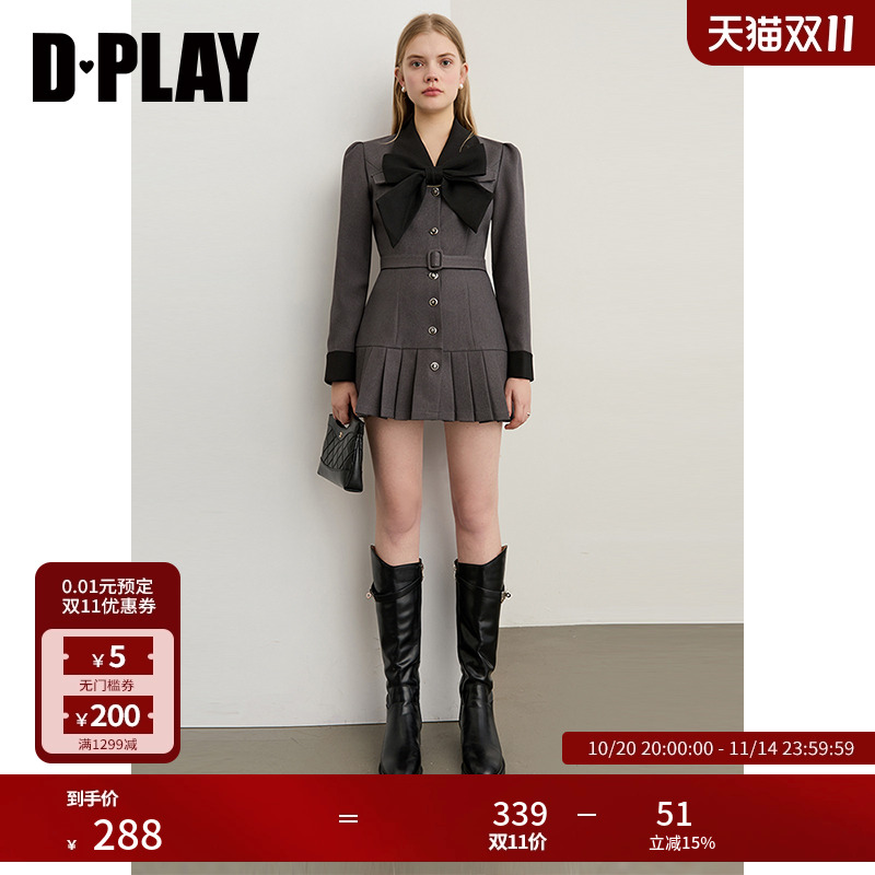 DPLAY2025年秋季新款灰色连衣裙女蝴蝶结西装裙子气质百褶裙短裙