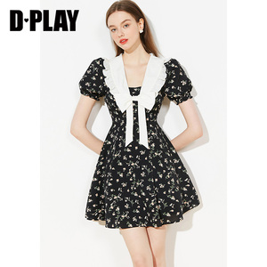 DPLAY夏新甜美黑白撞色木耳边娃娃领蝴蝶结装饰高腰连衣裙