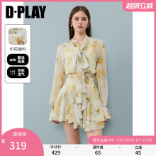 DPLAY2025年秋季新款法式黄色花卉连衣裙女雪纺短款沙滩裙子长袖