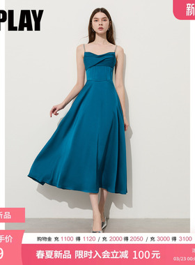 DPLAY蓝色吊带连衣裙钻链收腰长裙重工时尚优雅法式礼服裙2026年