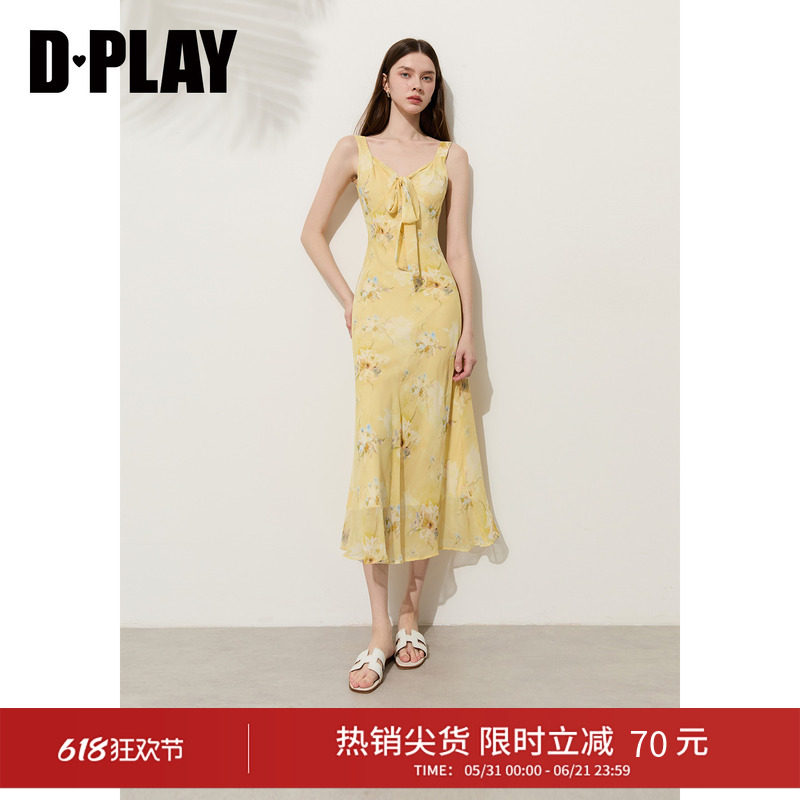 DPLAY黄色印花裙蝴蝶结吊带连衣裙度假长裙2026年夏雪纺裙鱼尾裙