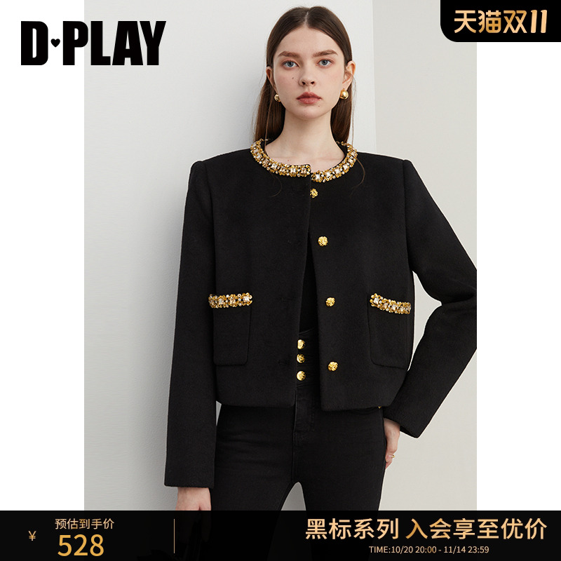 DPLAY圆领单排多扣粗花呢外套