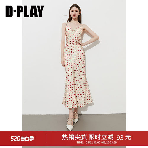 DPLAY缎面荡领吊带连衣裙