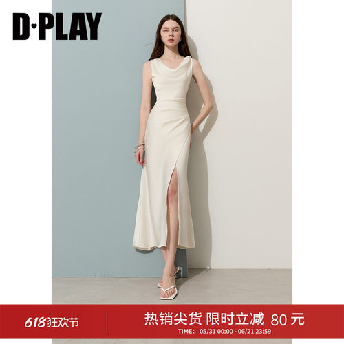 DPLAY缎面腰捏褶开衩显瘦连衣裙