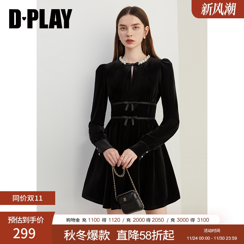 DPLAY圆领长袖镂空连衣裙