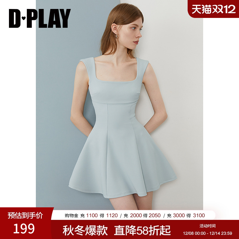 DPLAY方领宽肩带连衣裙