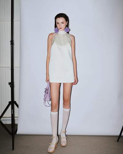 越南品牌ononmade简约气质时尚无袖蕾丝边修身连衣短裙noneofus