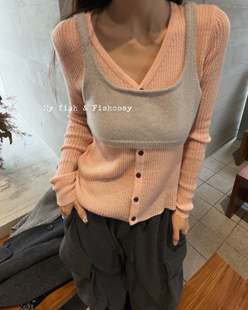 2025秋冬新品 巨显瘦 金属小标V领羊驼羊毛混纺竖纹针织开衫