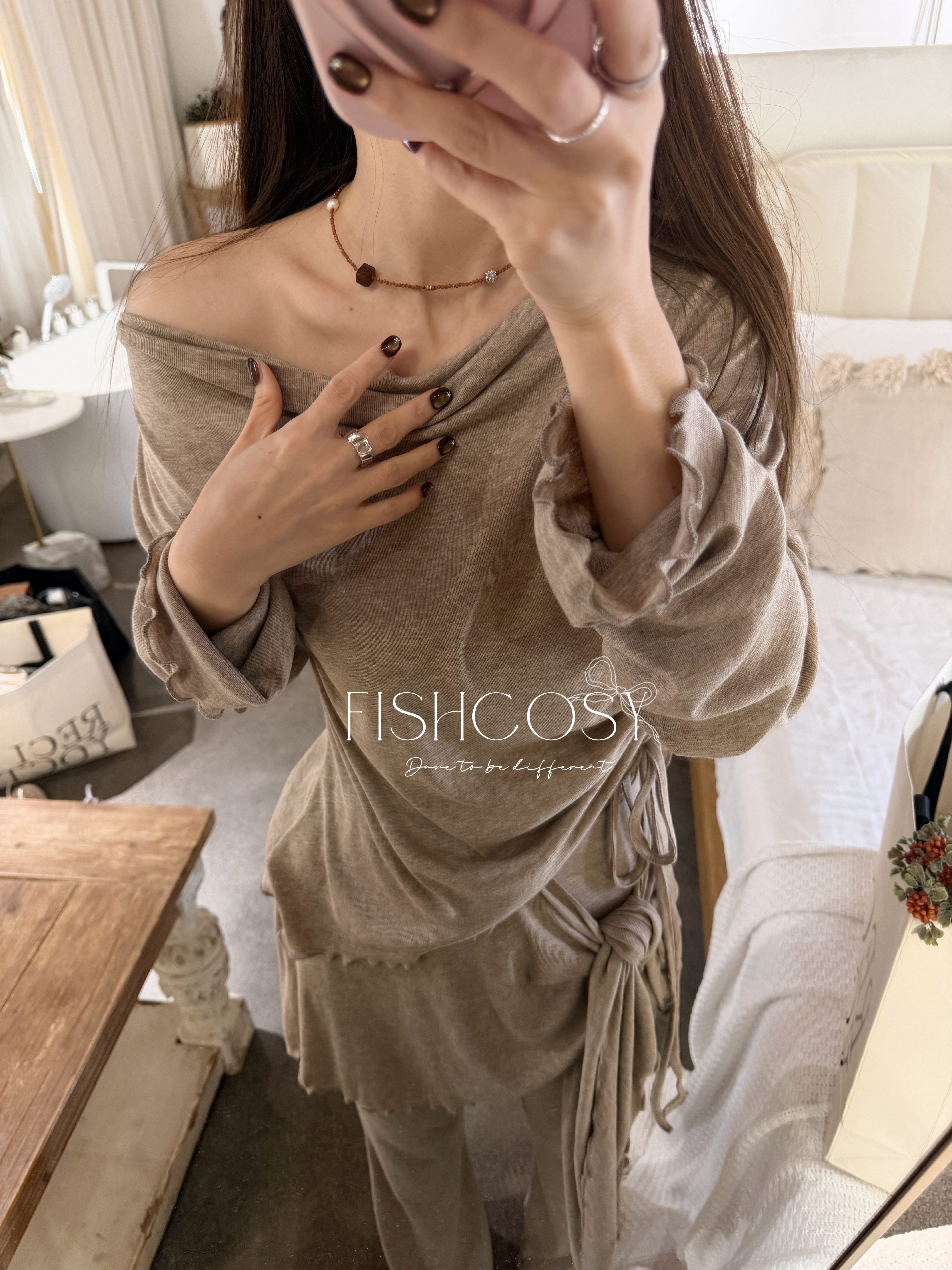 韩国新款 荡领侧面绑带设计垂感面料长袖T恤 巨软巨舒服