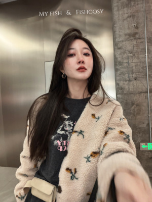温暖冬日 Fishcosy韩国新款 甜美碎花羊羔毛内里羽绒填充外套