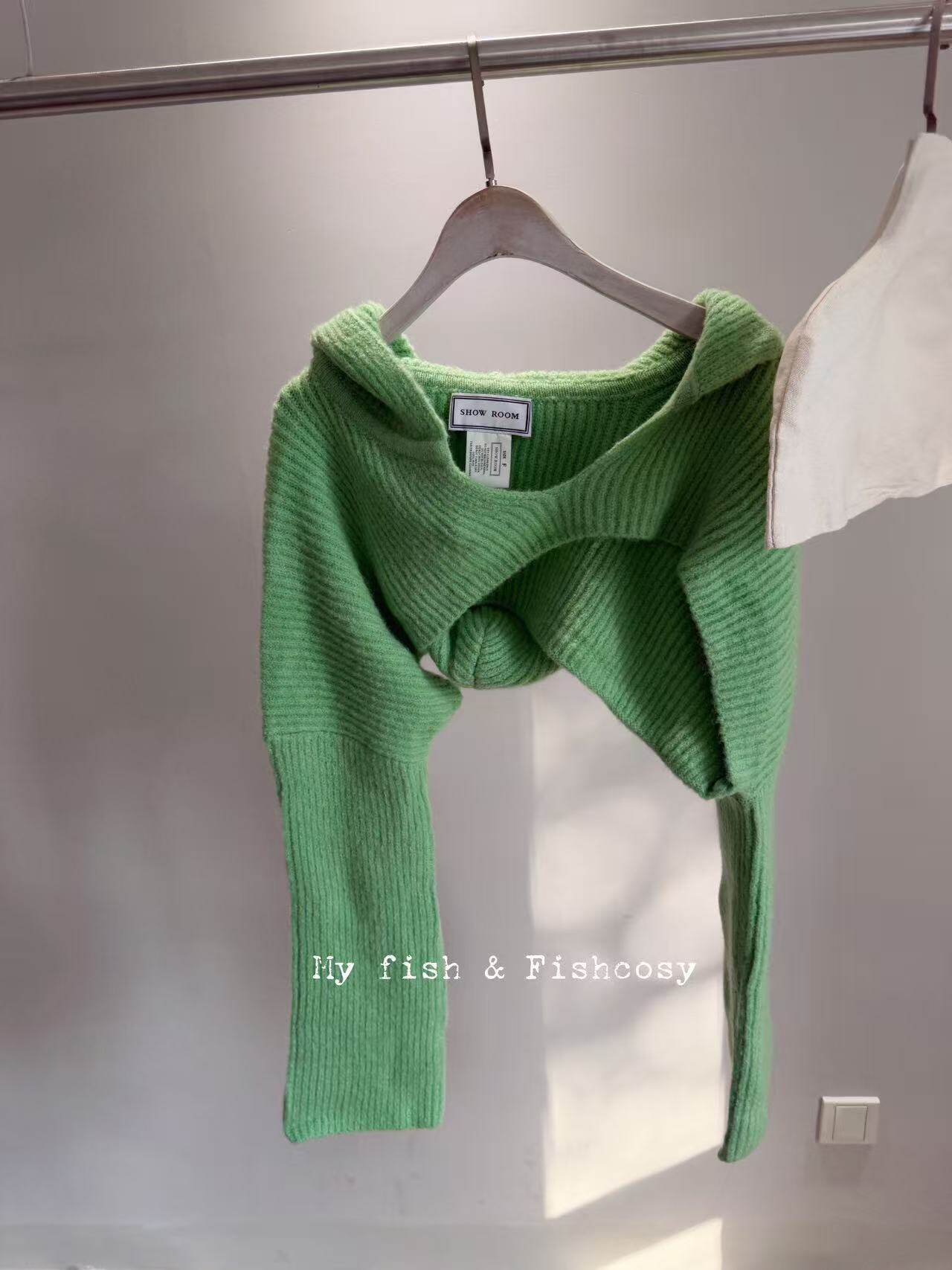 特价不退换/韩货 果绿色 短款连帽针织短上衣