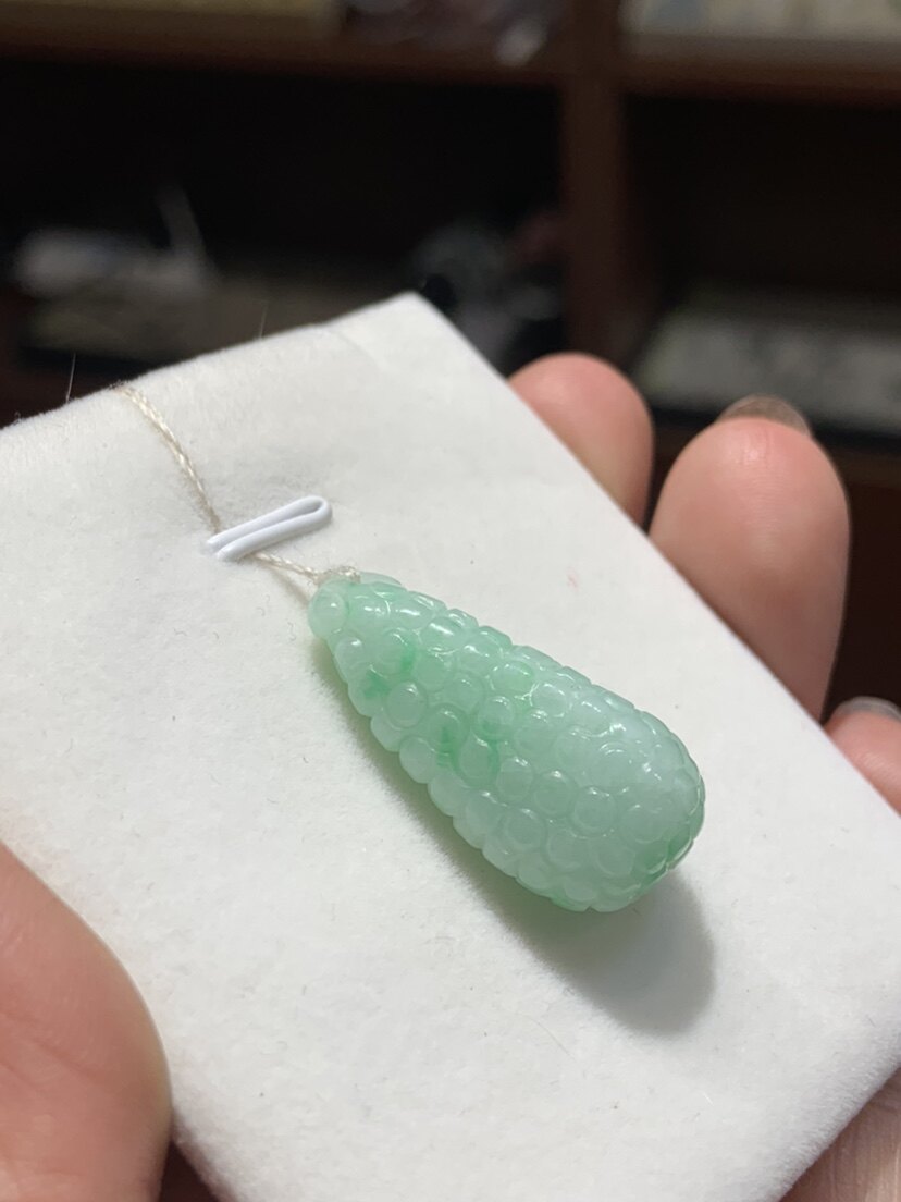 天然A货翡翠玉吊坠 冰种阳绿葡萄挂坠 百子千孙项坠 女款 玉坠