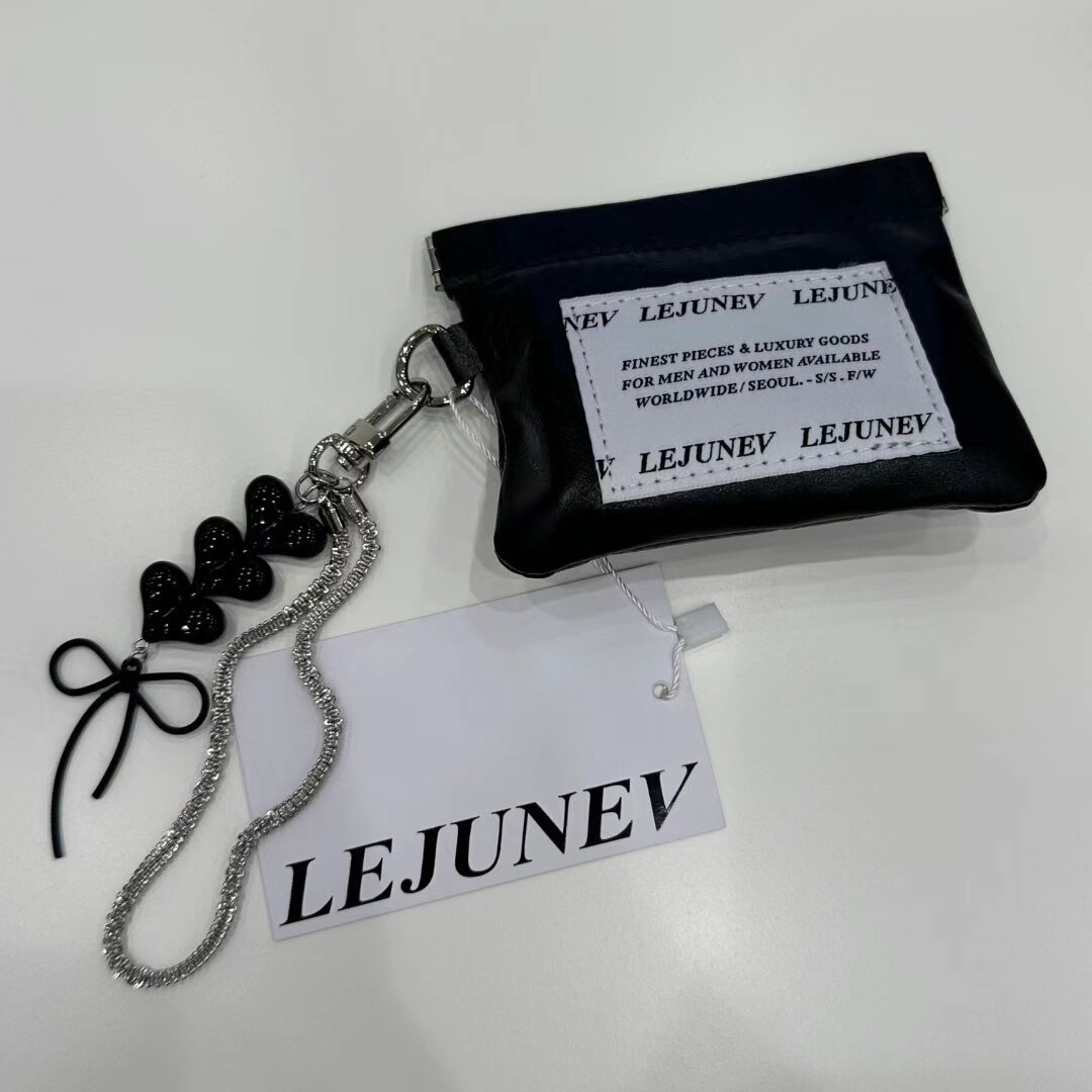LEJUNEV韩国东大门代购韩国小众设计爱心蝴蝶结链条挂件包包配饰