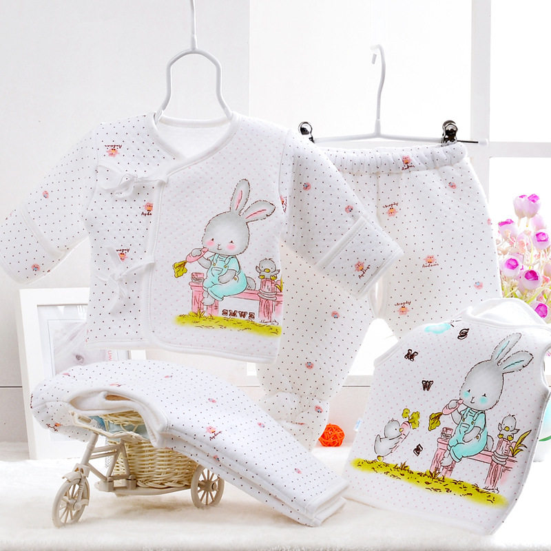 Coffret cadeau pour nouveau-né - Kit d accessoires - Ref 1977803 Image 1