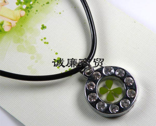 幸运草圆形项链金属吊坠