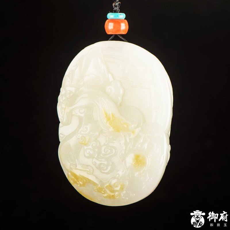 新疆和田玉黄皮白玉籽玉把件龙凤呈祥78.6克天然玉石挂坠