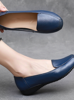 中老年妈妈鞋舒适真皮软底妈妈鞋浅口圆头平底豆豆鞋孕妇单鞋百搭