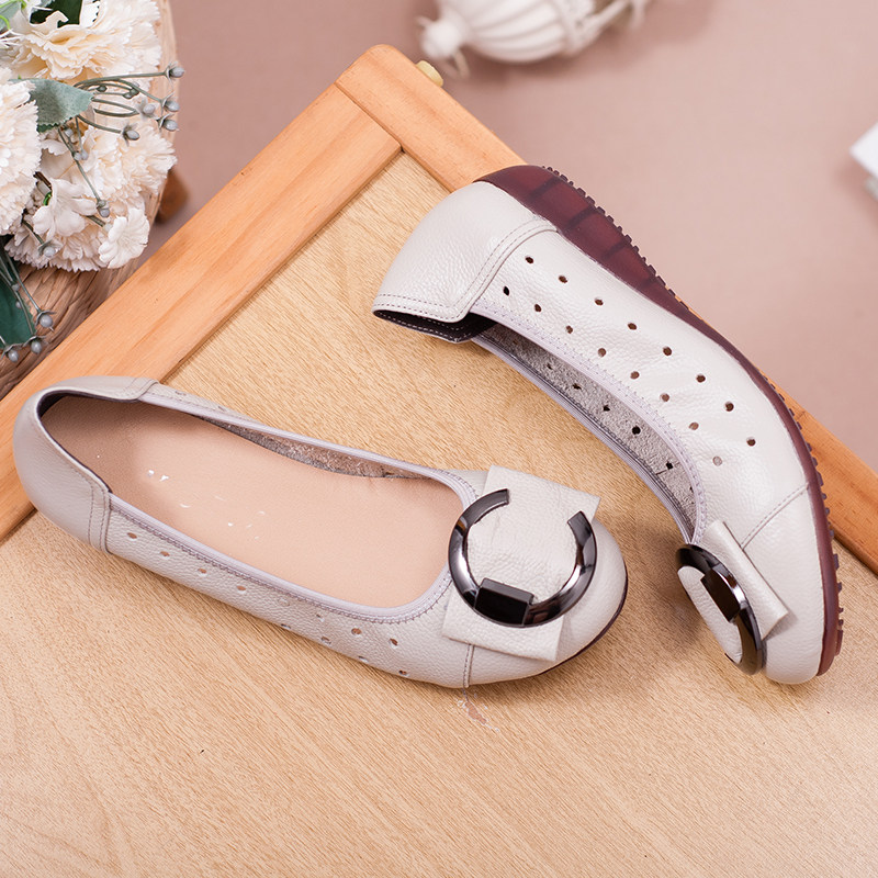 平底真皮软底镂空洞洞鞋中年女鞋舒适防滑妈妈鞋凉鞋夏季舒服皮鞋,女鞋,洞洞鞋,淘宝优惠券,粉丝福利购,淘宝优惠卷