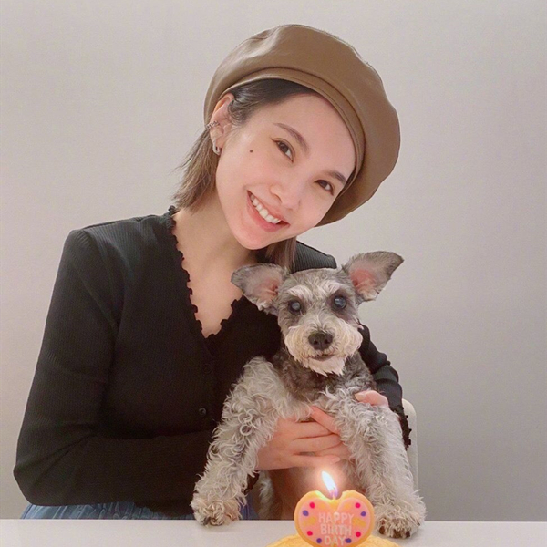 百搭风柔软金属扣画家帽原版定制