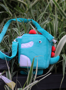 小桃适用200D2代可爱A6400加厚M62防震M50定制M200相机包xt30r50