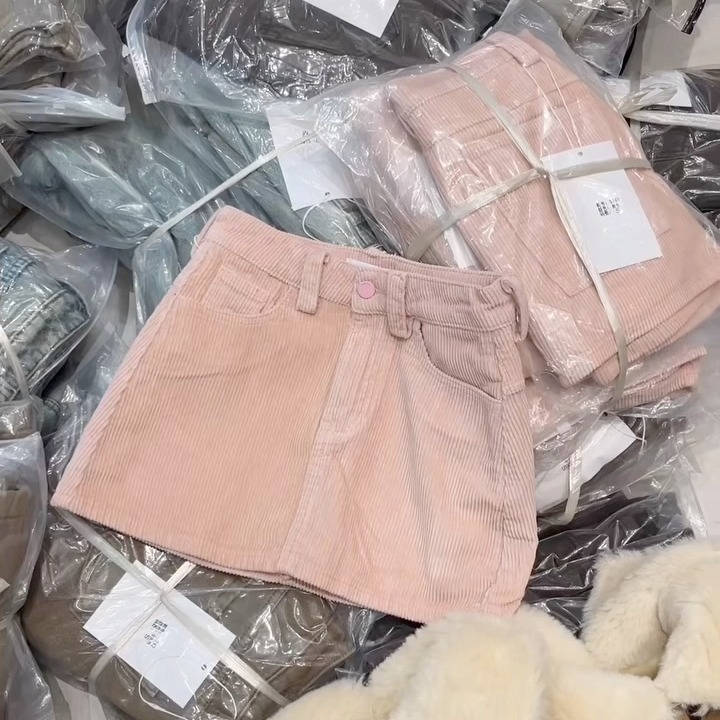 现货~秋冬OOTD纯欲辣妹灯芯绒防走光半身短裙A字大裙口袋显瘦瑶妹