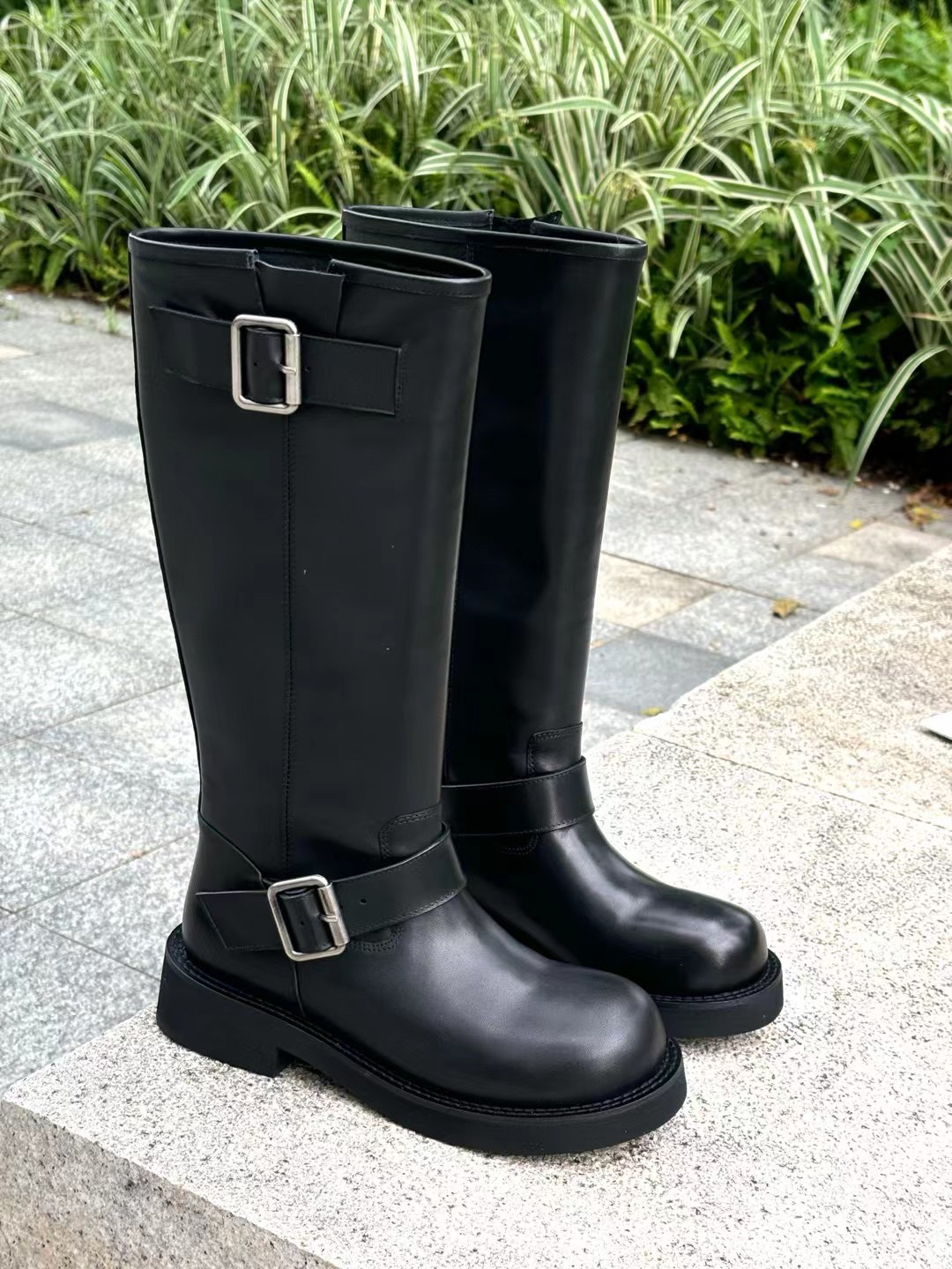 16年老店欧货高筒长靴2024新款头层牛皮粗跟皮带扣厚底长筒骑士靴