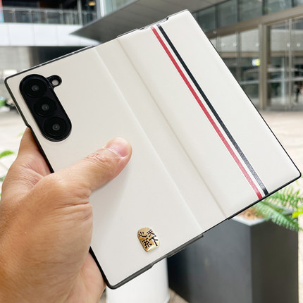 适用于三星Z Fold6手机壳W25翻盖式保护套W24心系天下限量版磁吸皮套ZFold5商务高级感fold7简约高档W23硬男4