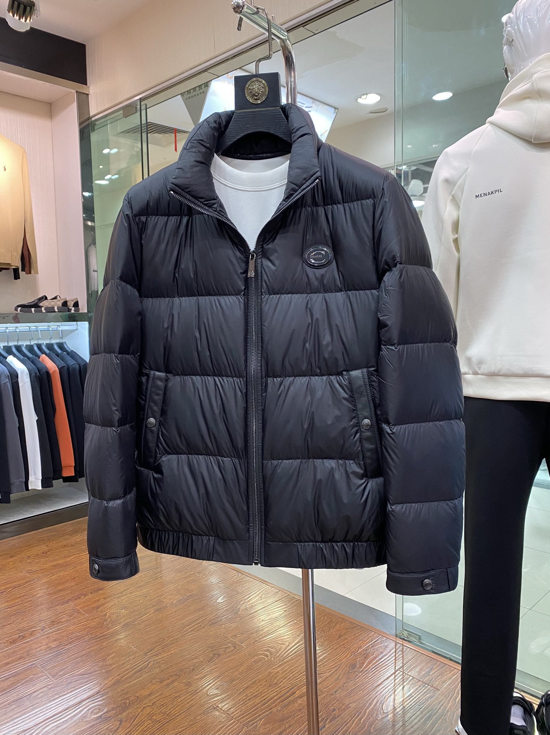 拼皮休闲短款羽绒服立领欧美简约