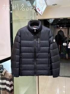 欧洲站2025新款男士立领羽绒夹克时尚百搭休闲保暖外套轻薄羽绒服