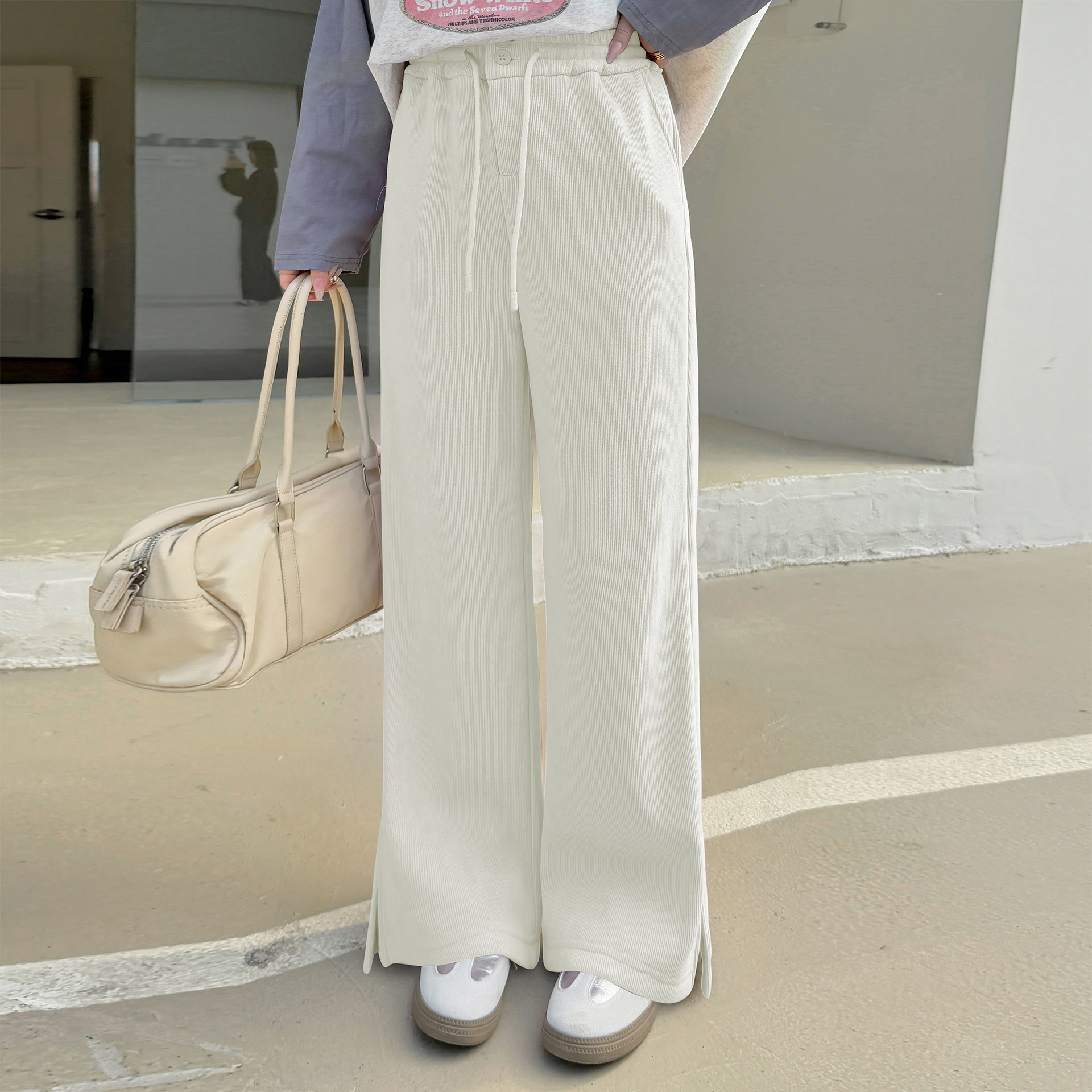 200斤大码女装高腰抽绳阔腿裤女2025秋冬新品宽松显瘦垂感弯刀裤,女装/女士精品,大码裤装,淘宝优惠券,粉丝福利购,淘宝优惠卷