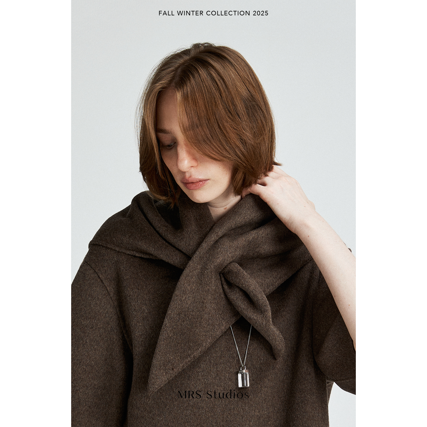 高支羊毛双面呢大三角围巾披肩