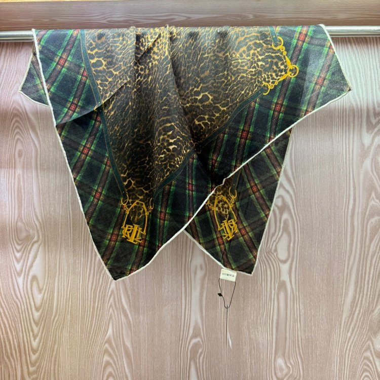 太阳城四季羊毛小中方巾围脖披肩