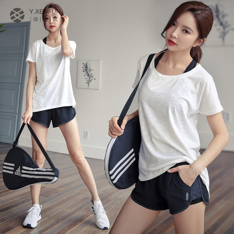 羽毛球跑步健身房运动套装女夏天薄2024新款短裤网红速干宽松瑜珈