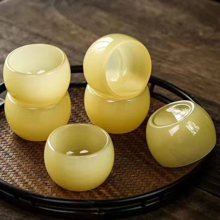 高档天然黄玉琉璃酒杯精致供杯