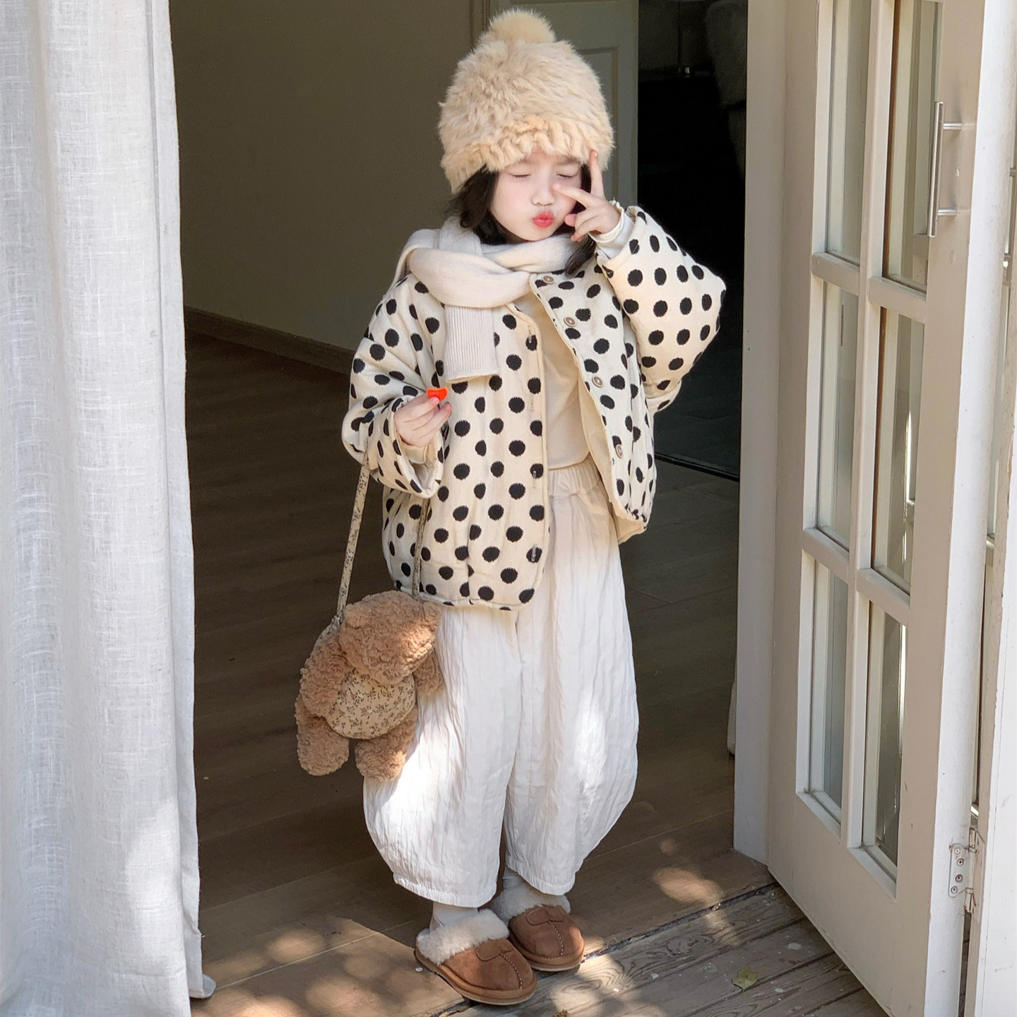 女童波点棉衣加厚宽松版型外套潮