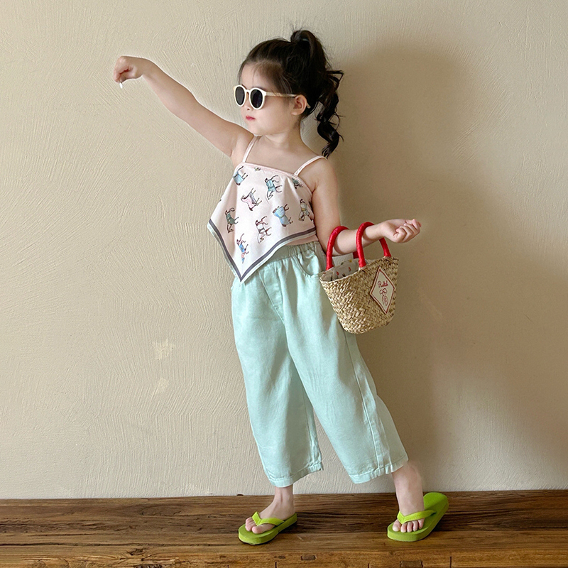 设计感小清新丝巾吊带牛仔裤套装