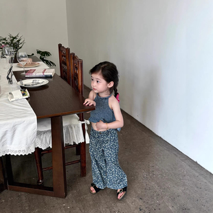 女童巨好看夏季新款套装洋气宝宝时髦薄款辣妹风吊带上衣碎花裤子