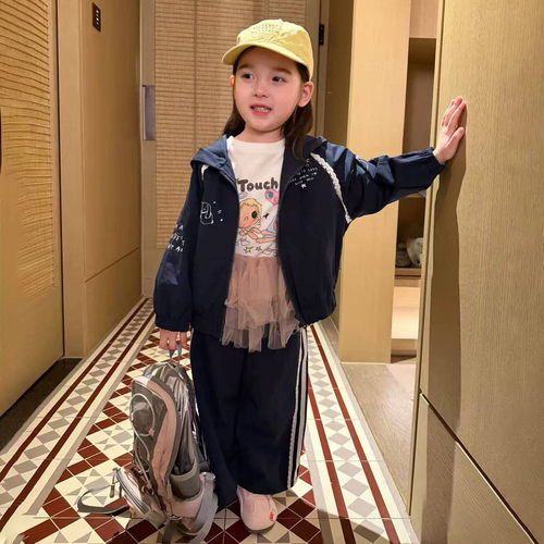 女童装2026秋季新款女小童侧条纹休闲裤连帽冲锋衣甜美运动套装潮