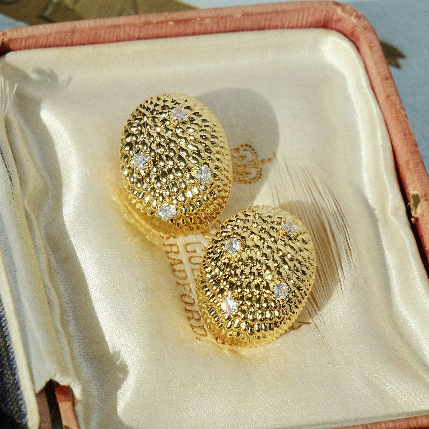 《金色摩纳哥》致敬梵克家椭圆半球耳饰手工鳞纹华丽复古耳钉耳夹,饰品/流行首饰/时尚饰品新,耳钉,淘宝优惠券,粉丝福利购,淘宝优惠卷