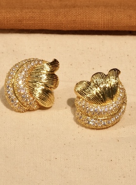 《比翼》Henry Dun*y金色镶锆耳饰秋冬复古穿搭对称款无耳洞耳夹