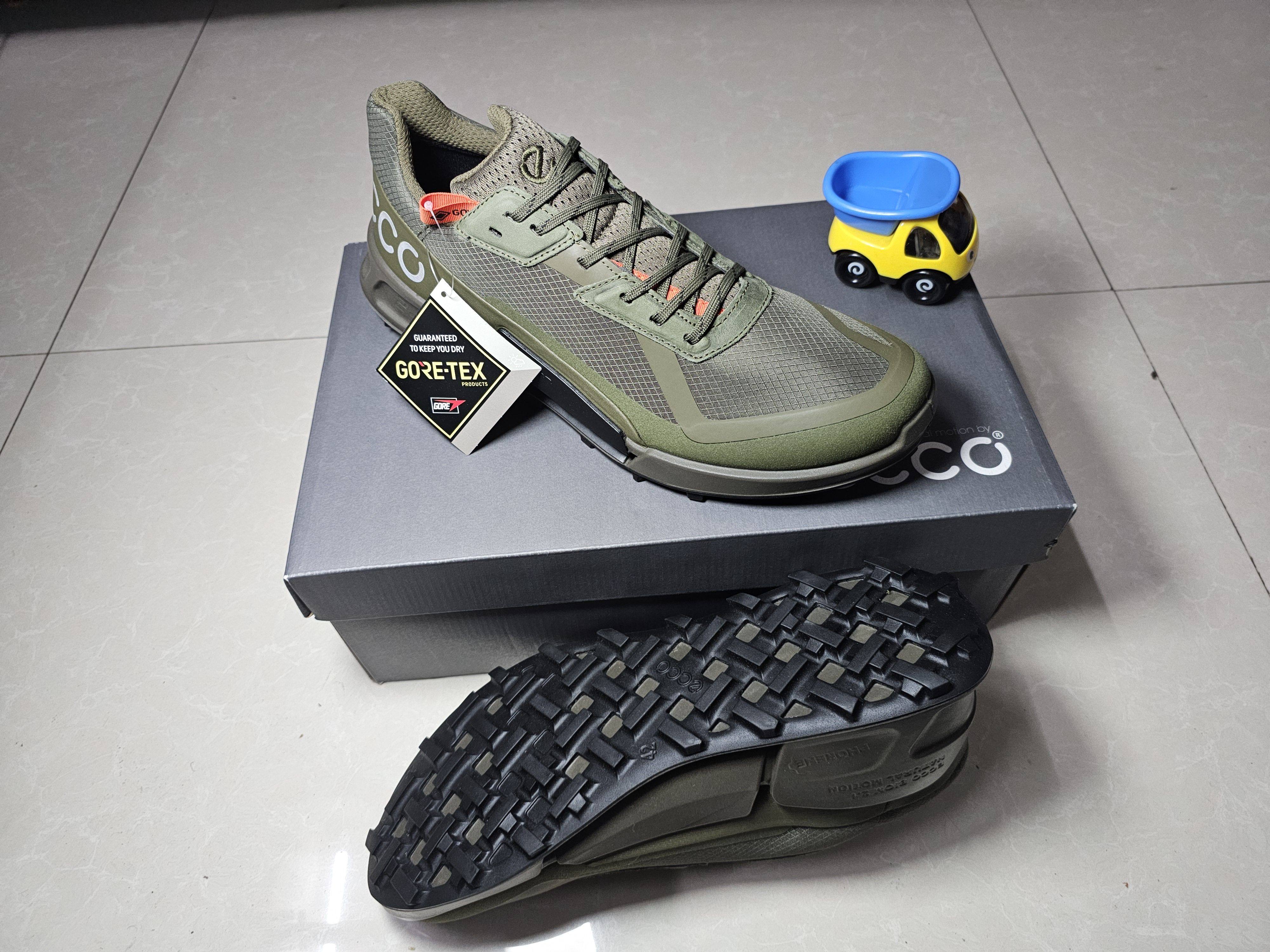 现货ECCO爱步男休闲运动鞋户外防水老爹鞋 健步BIOM2.1越野822834