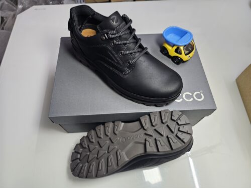 现货ecco男Rugged Track防水耐磨厚底运动商务休闲鞋 踪迹 838134
