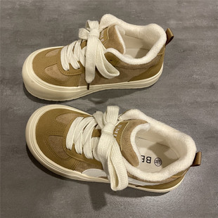 七七主人家 卡其色加绒德训鞋女冬天穿的鞋子女保暖板鞋女二棉鞋