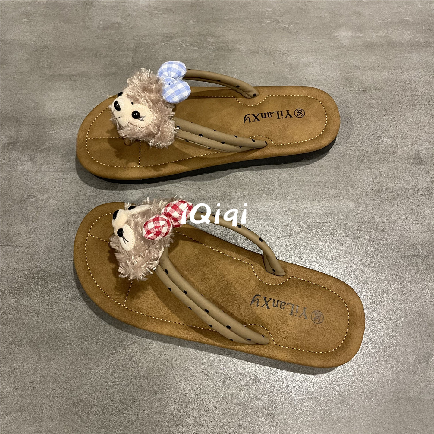 可爱卡通人字拖鞋女ins