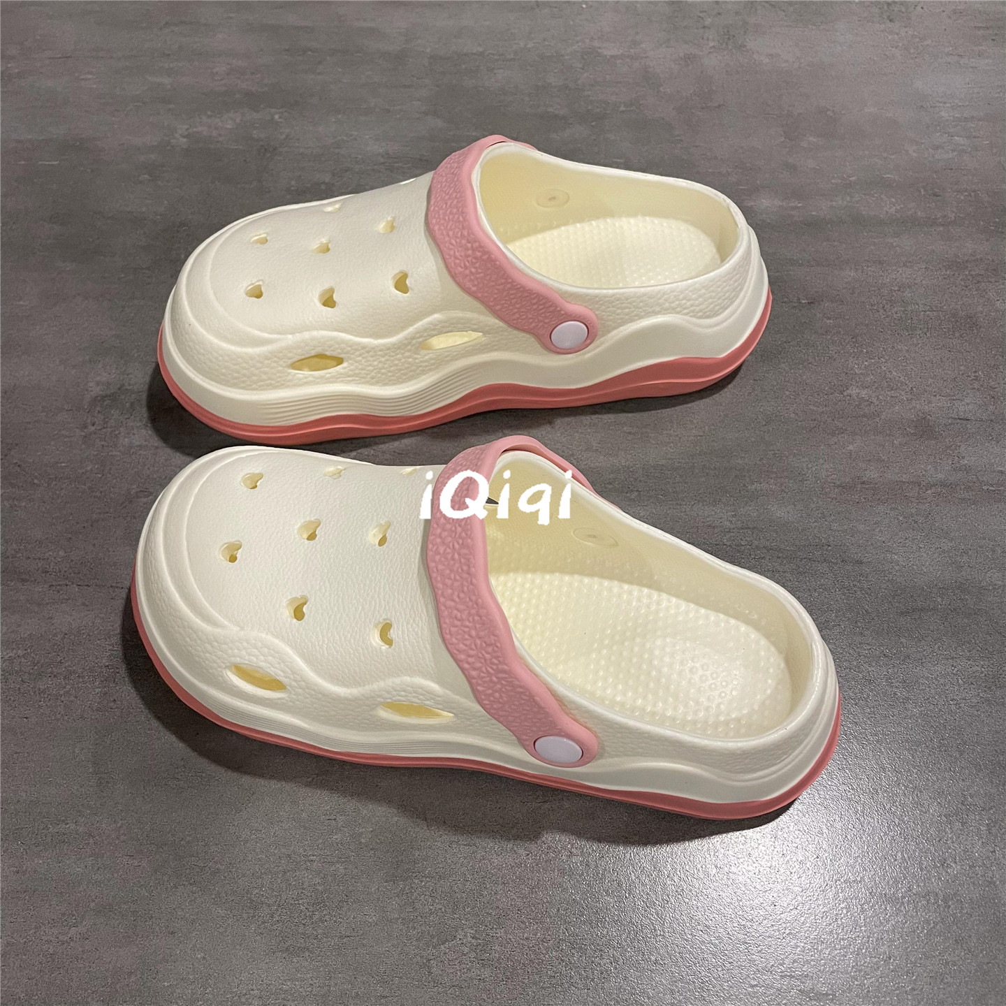 白色洞洞鞋女学生拖鞋女