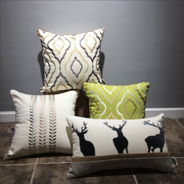刺绣棉麻美式样板房麋鹿靠垫套