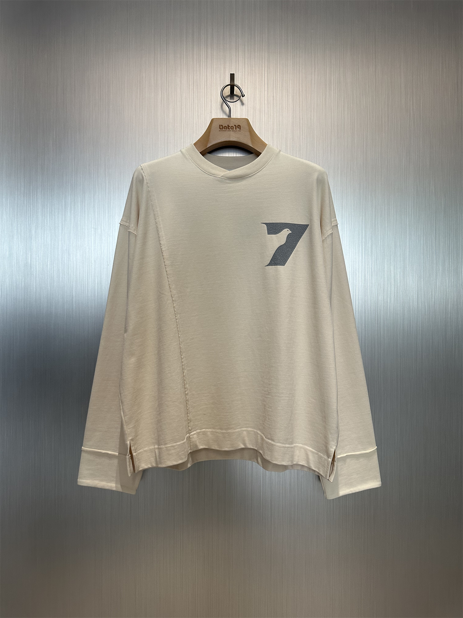 7字和平鸽水洗解构长袖