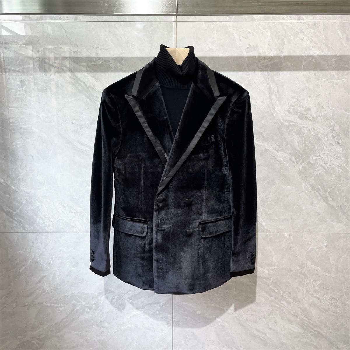 轻奢秋季潮流黑色百搭丝绒双排扣时尚西装外套商务休闲男士西服