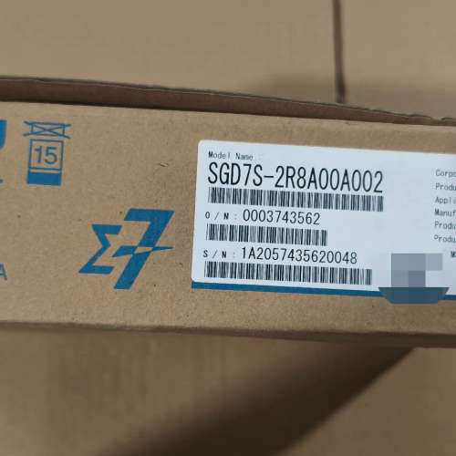 安川驱动器SGD7S-2R8A00A002，未用，盒议价